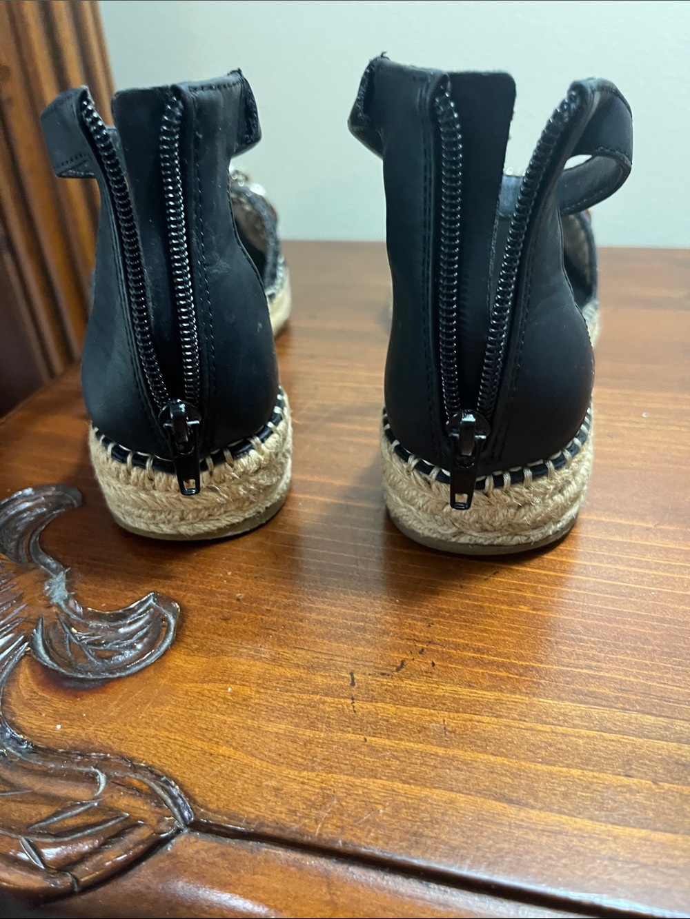 Inc sandals size 8 - Picture 4 of 5